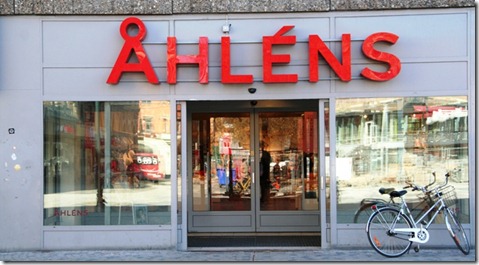 Ahlens_ingang_Drottninggatan_16