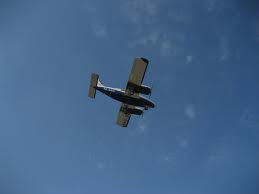 2-motorigt flygplan