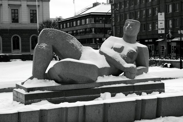 Gudinna vid hyperboreiskt hav